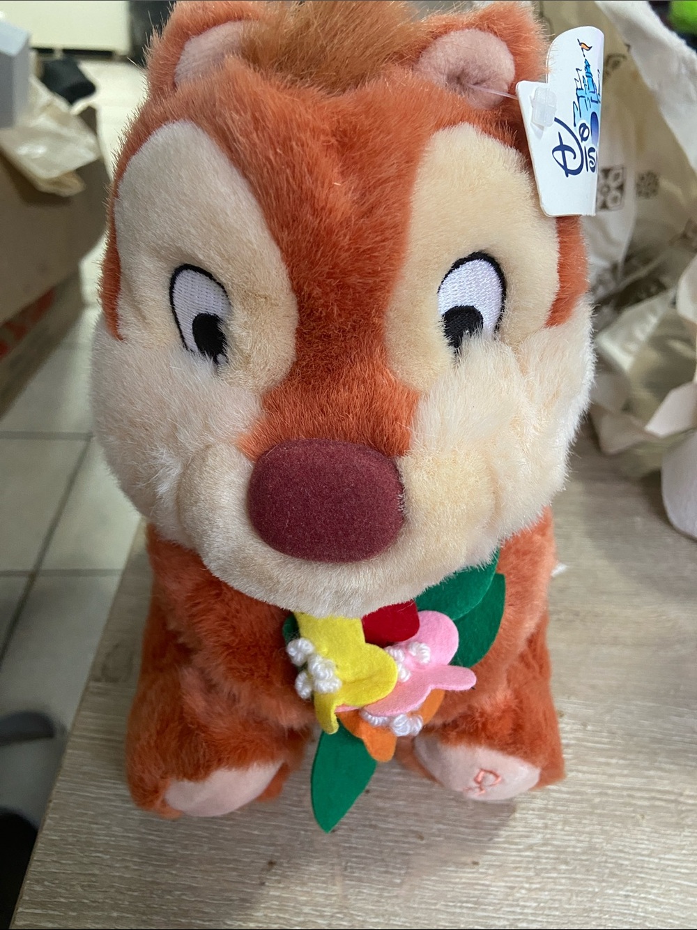Chip n Dale “DALE” w/flower Bouquet Rescue Rangers Vintage Plush (80/90s)
